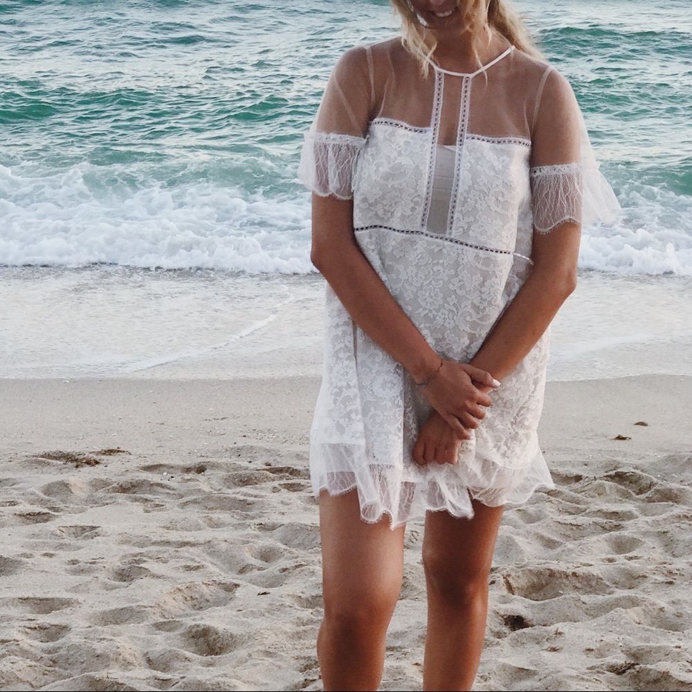 Kendall & Kylie lace dress